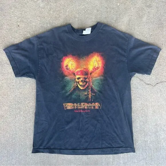 Walt Disney World Pirates of the Caribbean Dead Man’s Chest T-Shirt Black - Picture 1 of 9